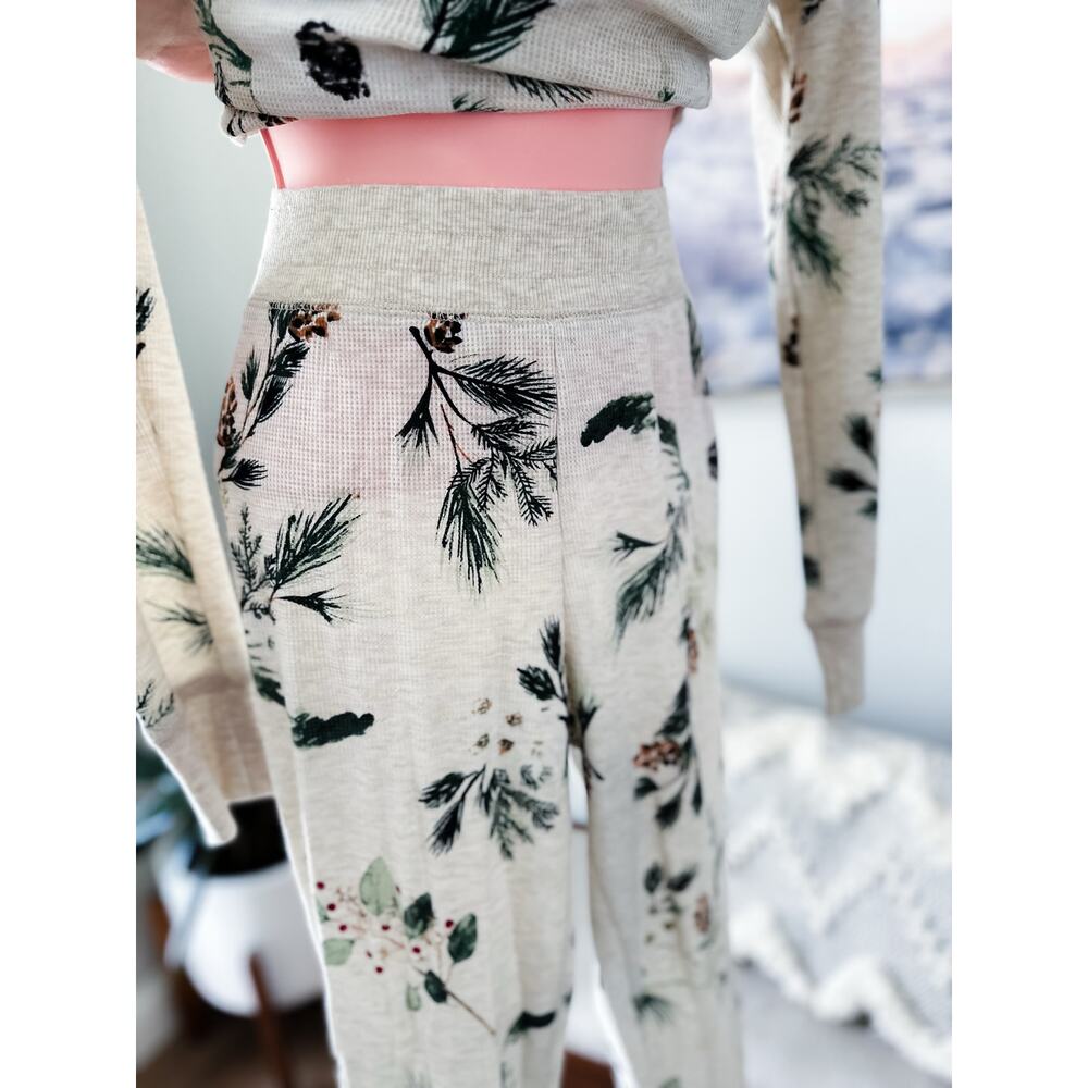 Amongst the Evergreen Trees dreamy soft waffle thermal 2pc jogger pajama set - Picture 5 of 6